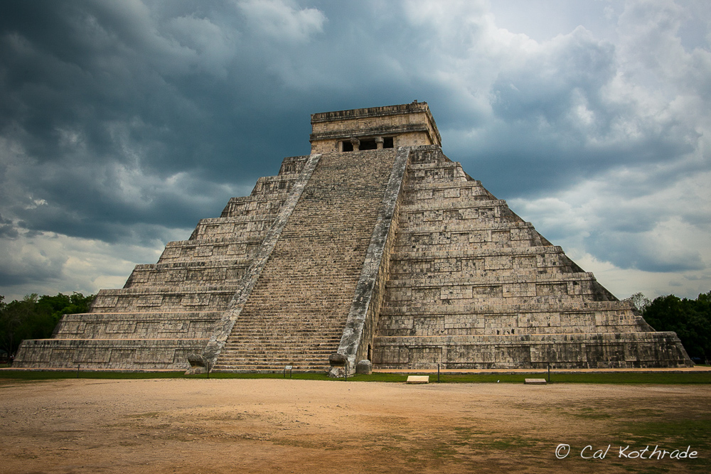 Pyramid of Kukulcan at Mayan ruins of Chitzen Itza, Mexico.