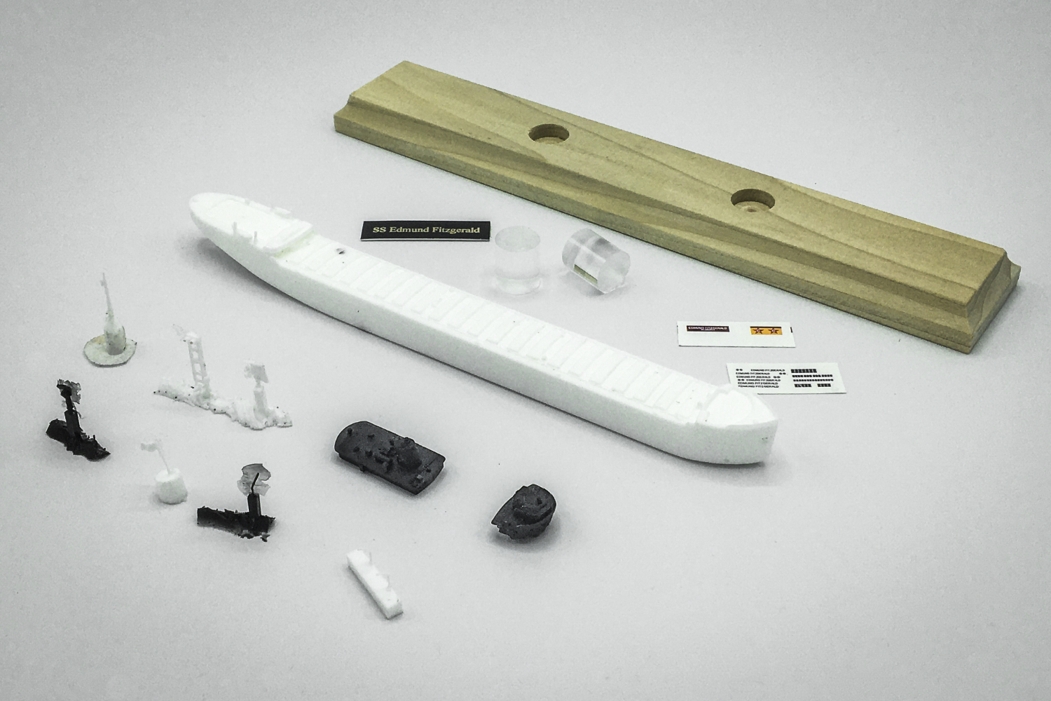 1/1200 scale model kit